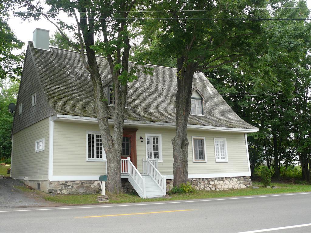 La Maison Ancestrale Guerard Saint-Laurent-de-l'ile d'Orleans Bilik gambar